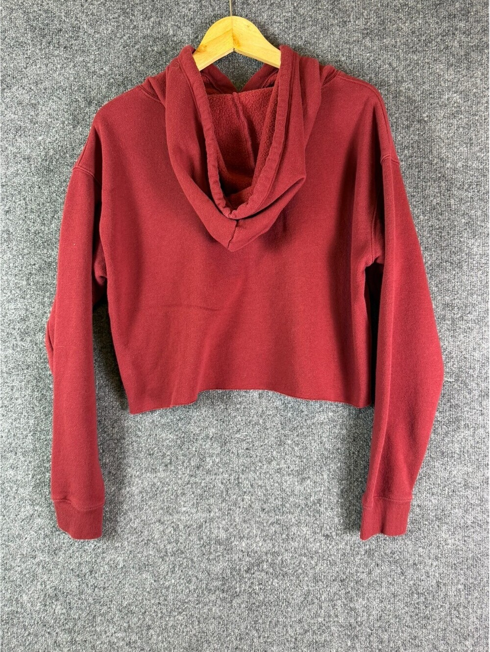 Wild Fable Womens Cropped Hoodie Sweatshirt Size M Maroon Red Raw Hem - Picture 6 of 6